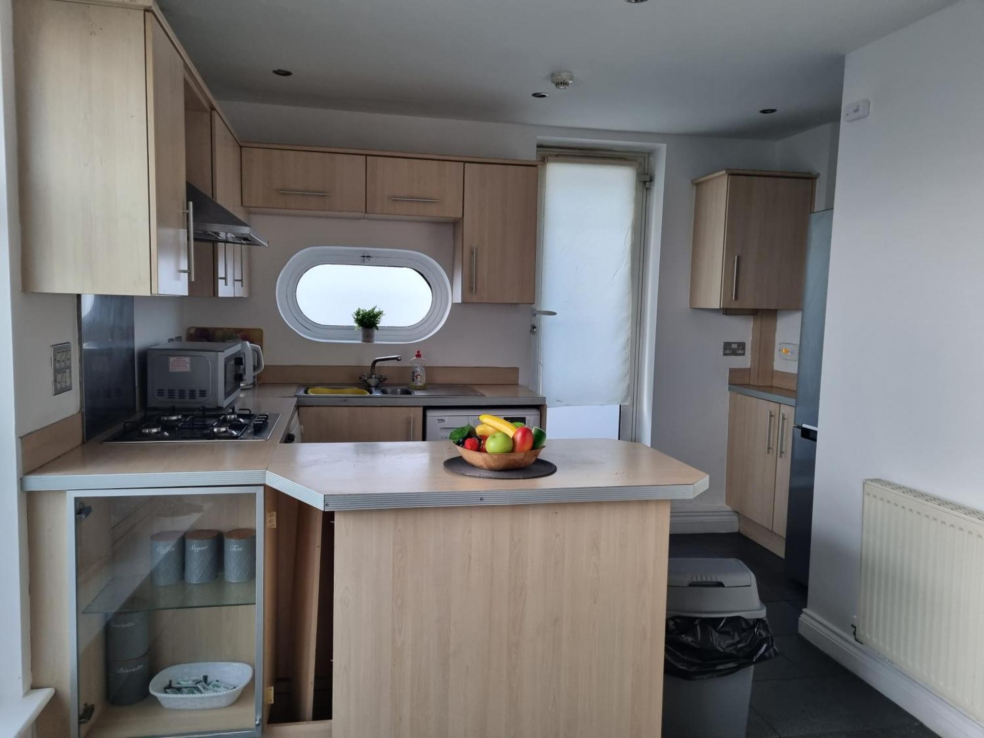 Deluxe Apartment Sleeps Up To 6 Лестър Екстериор снимка